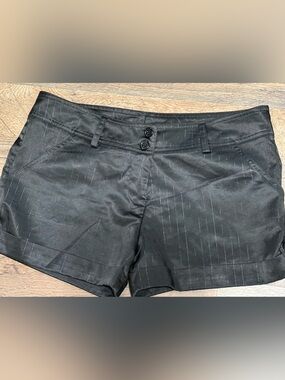 Vintage Leyva’s Black Metallic Pinstripe Tailored Shorts Low Rise Y2K •Size S/M•